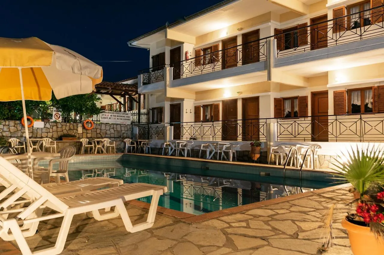 Ξενοδοχείο με διαμερίσματα Hotel Sarikas Πολύχρονο
