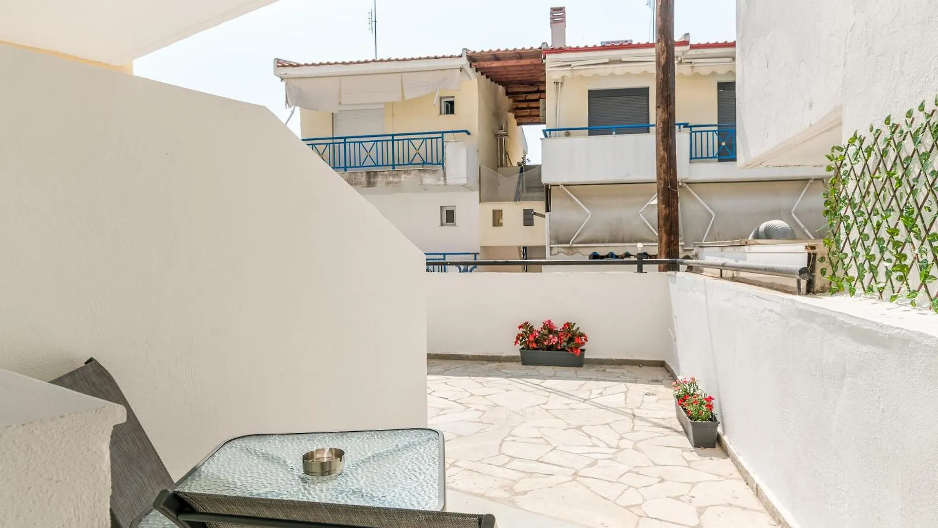 Ξενοδοχείο με διαμερίσματα Hotel Sarikas Πολύχρονο